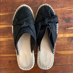 Old navy mules